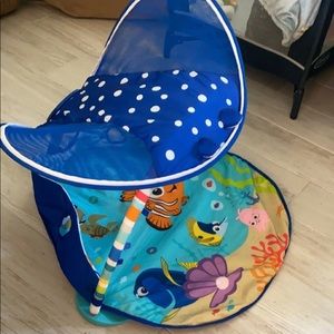 Bright Starts Finding Nemo Mr. Ray Ocean Lights & Music Gym